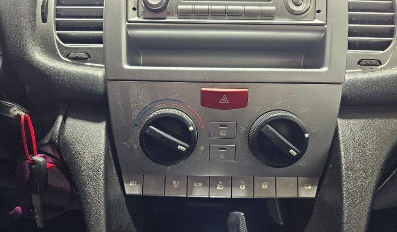 Lancia Ypsilon pieno