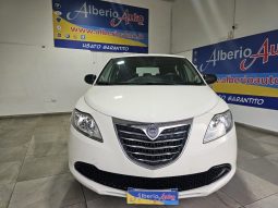 Lancia Ypsilon pieno