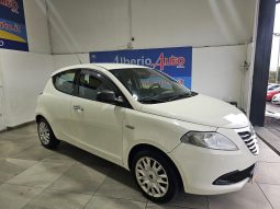 Lancia Ypsilon pieno
