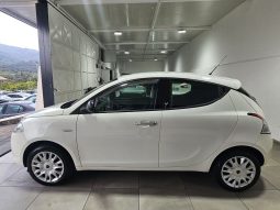 Lancia Ypsilon pieno