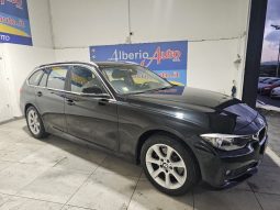BMW 320 pieno