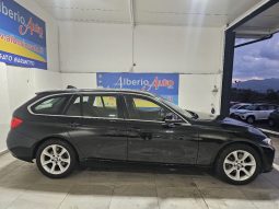 BMW 320 pieno