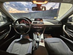 BMW 320 pieno