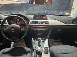BMW 320 pieno