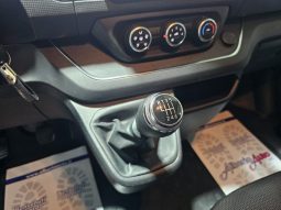 Nissan Primastar pieno