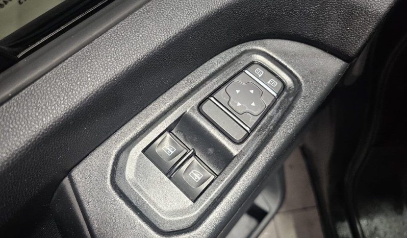 Nissan Primastar pieno