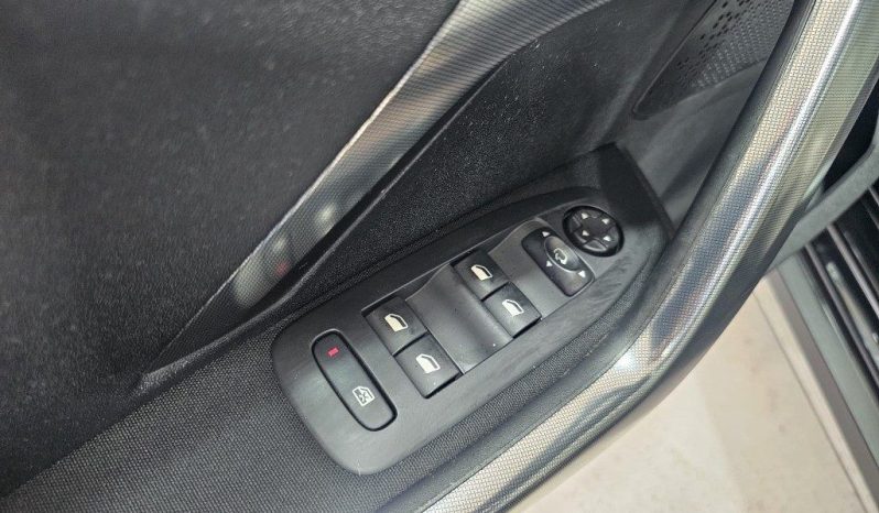 Peugeot 2008 pieno