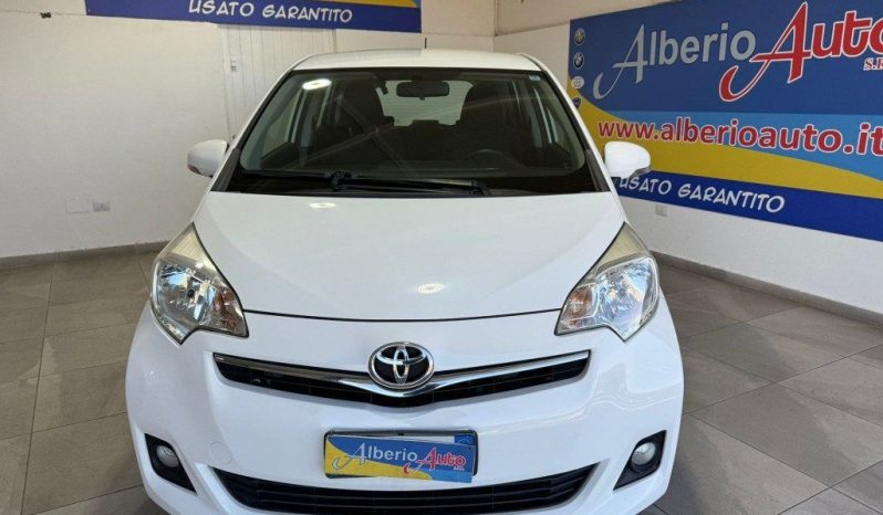 Toyota Verso-S pieno