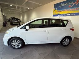 Toyota Verso-S pieno