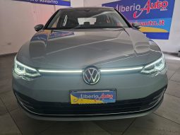 Volkswagen Golf pieno