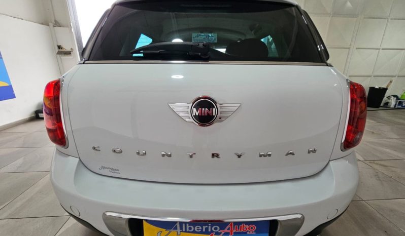 Mini Countryman One D Business pieno