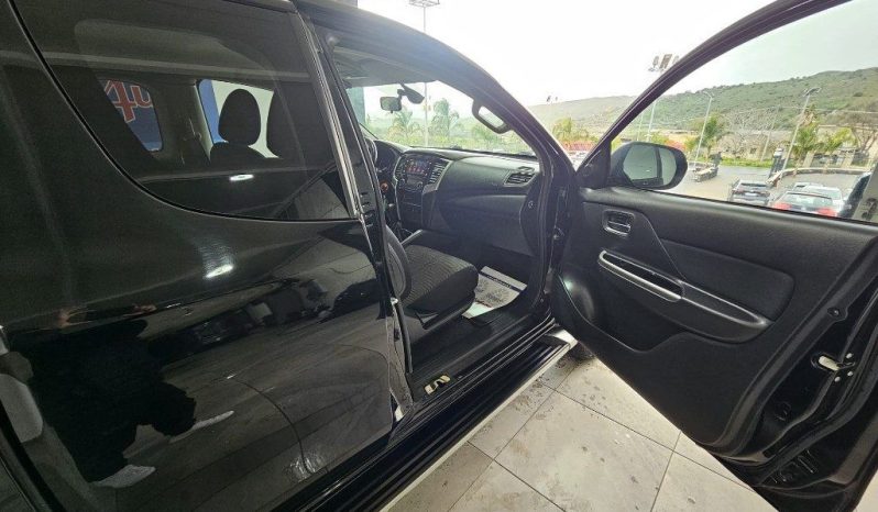 Mitsubishi L200 pieno