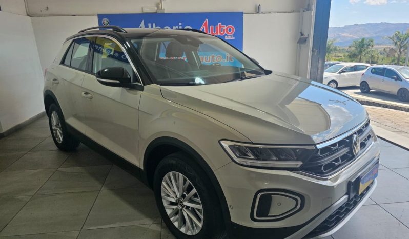 Volkswagen T-Roc pieno