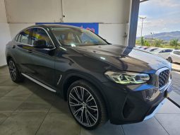 BMW X4 pieno