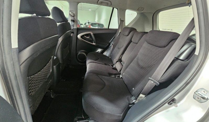 Toyota RAV 4 pieno