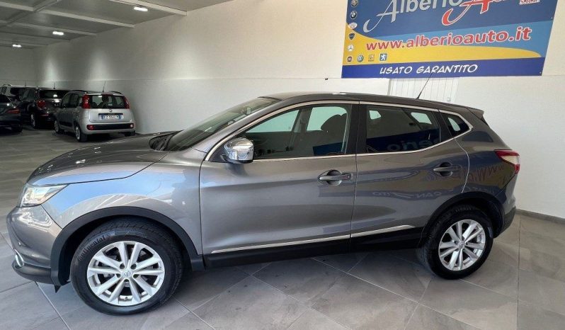 Nissan Qashqai pieno