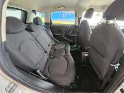 Mini Countryman One D Business pieno
