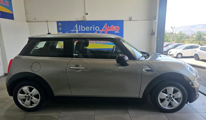 Mini 3 Porte One D Hype pieno