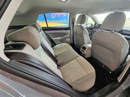 Volkswagen Golf pieno