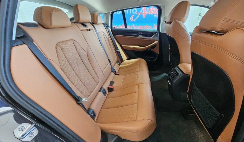 BMW X4 pieno