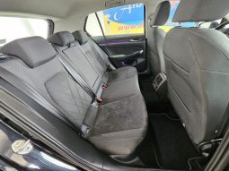 Volkswagen Golf pieno