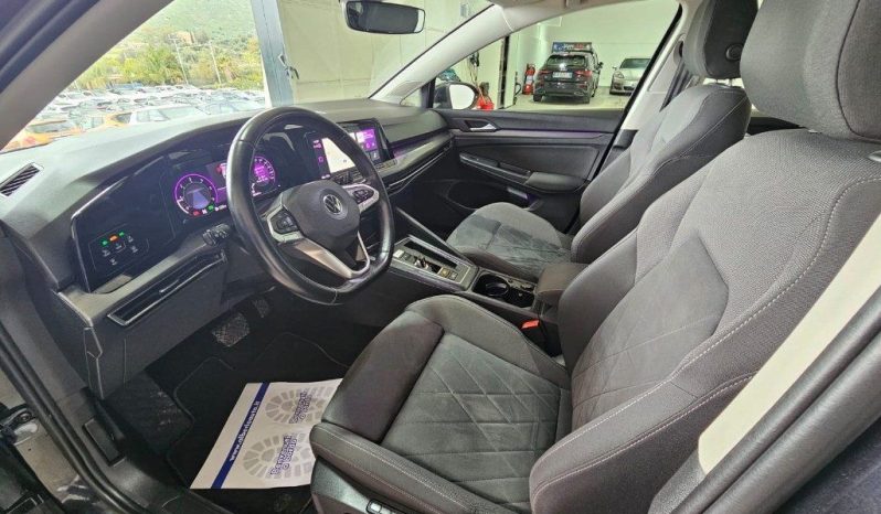Volkswagen Golf pieno