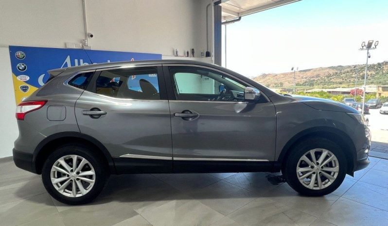 Nissan Qashqai pieno
