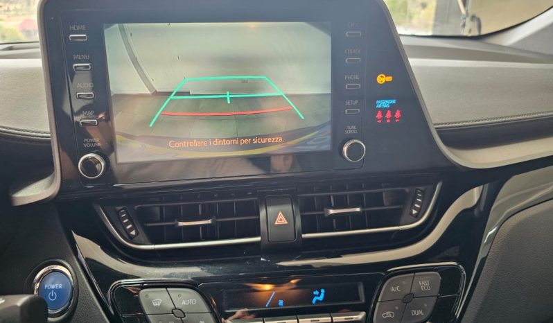 Toyota C-HR pieno