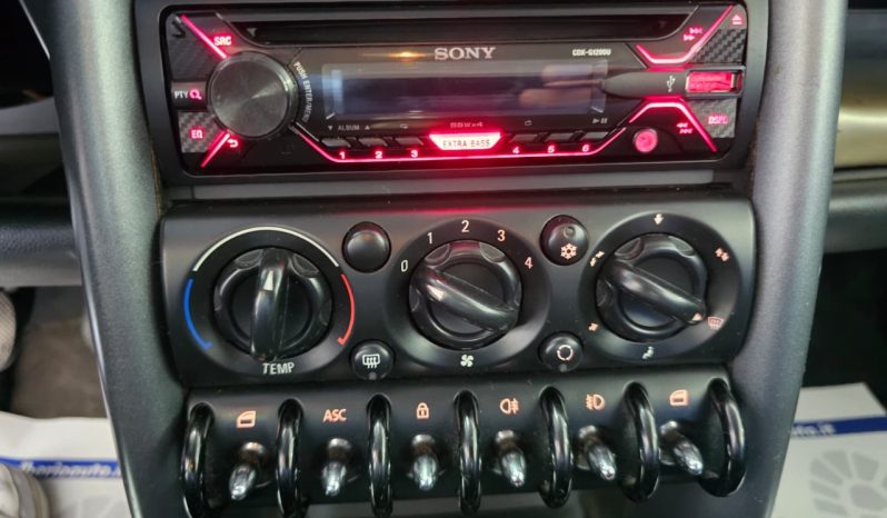 Mini 3 Porte One D pieno