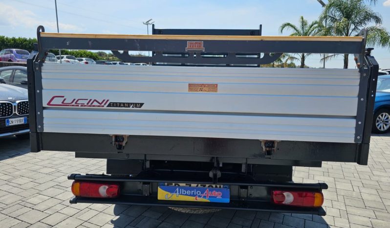 Nissan Cabstar pieno