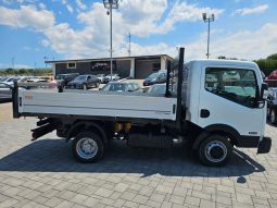 Nissan Cabstar pieno