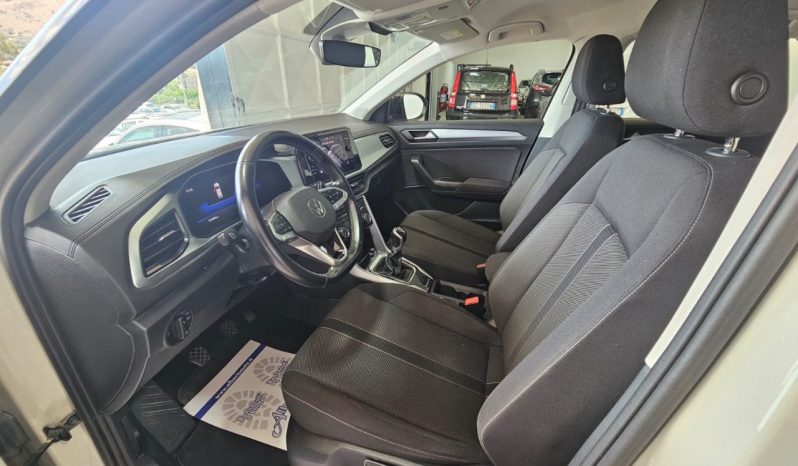 Volkswagen T-Roc pieno