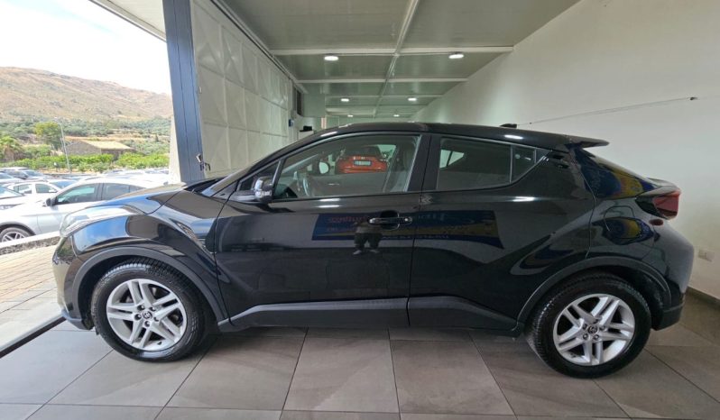 Toyota C-HR pieno