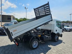 Nissan Cabstar pieno