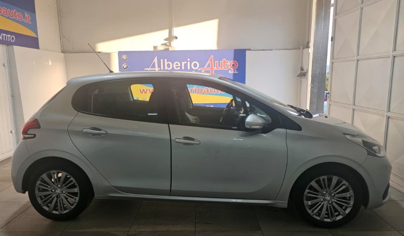 Peugeot 208 5 Porte pieno