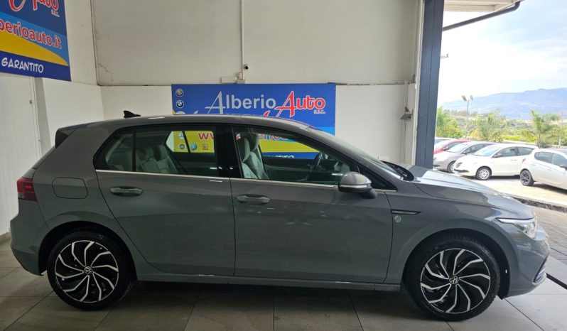Volkswagen Golf pieno