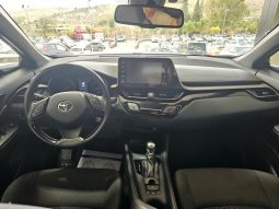 Toyota C-HR pieno
