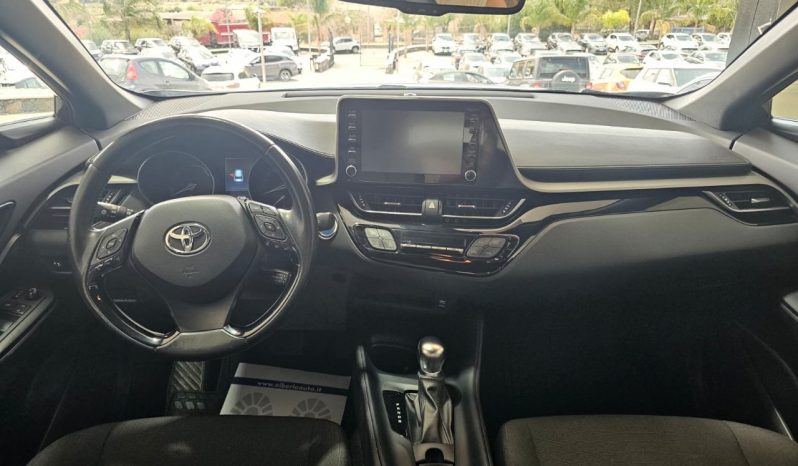 Toyota C-HR pieno