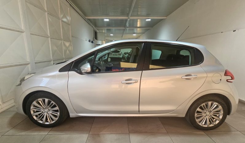 Peugeot 208 5 Porte pieno