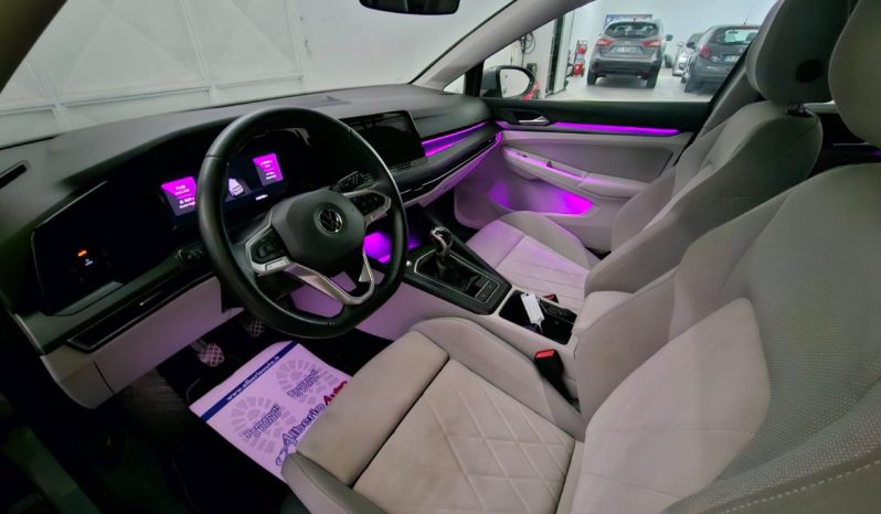 Volkswagen Golf pieno