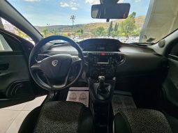 Lancia Ypsilon pieno