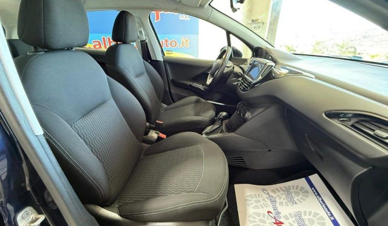 Peugeot 208 pieno
