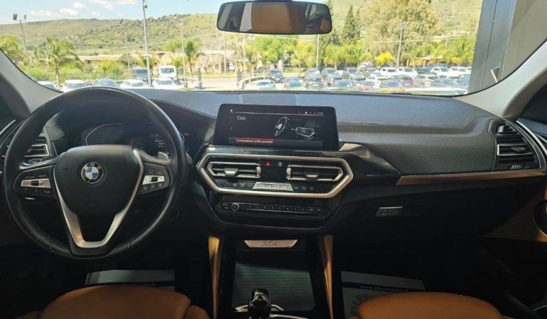 BMW X4 pieno