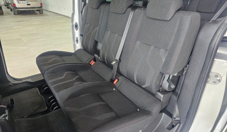 Ford Tourneo Connect pieno