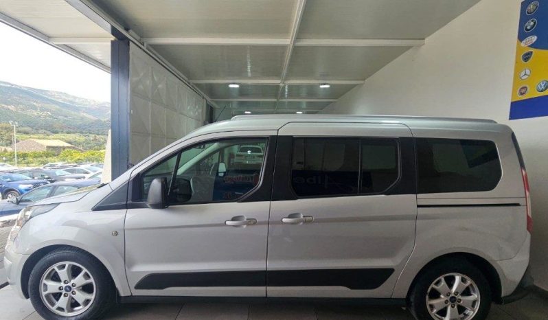 Ford Tourneo Connect pieno
