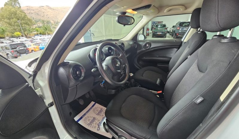 Mini Countryman One D Business pieno