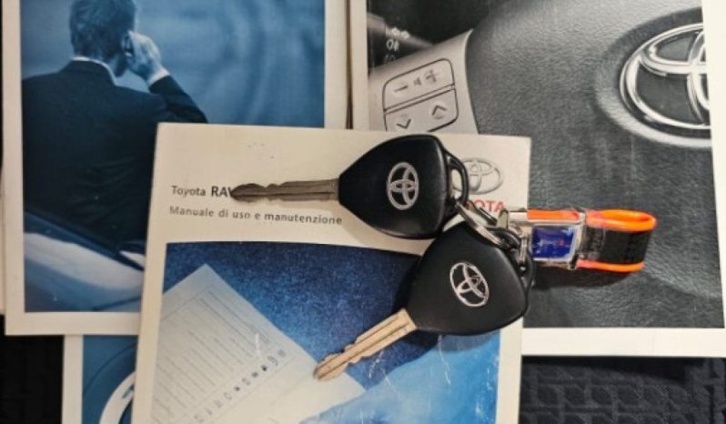 Toyota RAV 4 pieno