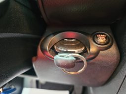 Mini Countryman One D Business pieno