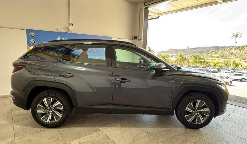 Hyundai TUCSON pieno
