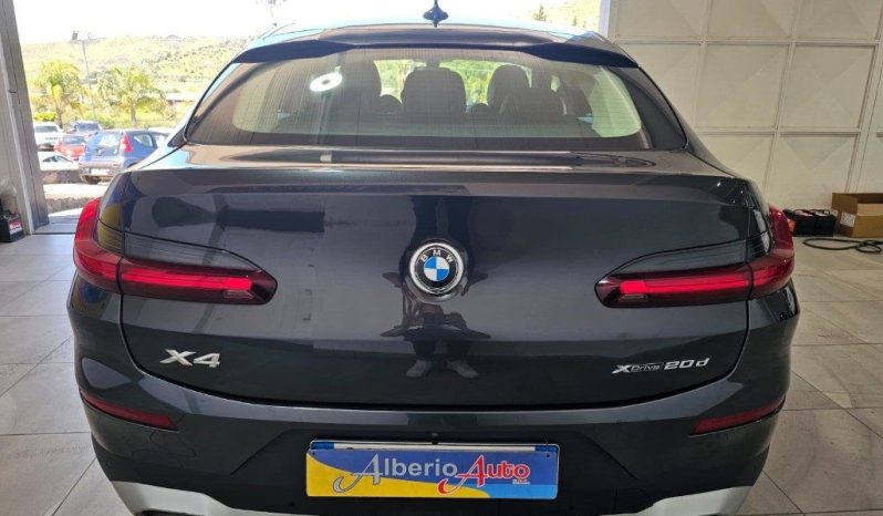 BMW X4 pieno